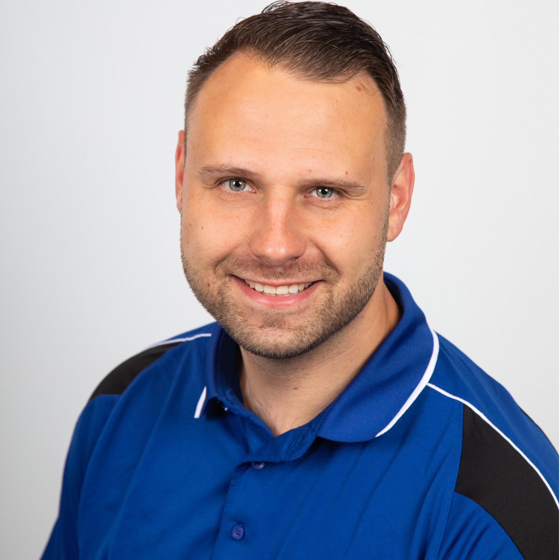 Dominik Schöpfer Ansprechpartner Badezimmermodernisierung Dominik Schöpfer Ansprechpartner Badezimmermodernisierung